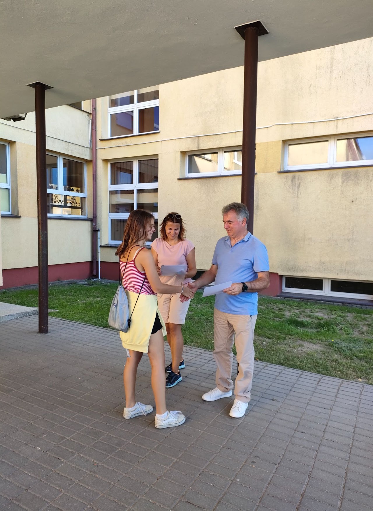 Převzetí certifikátů od starosty města Margonin — 1